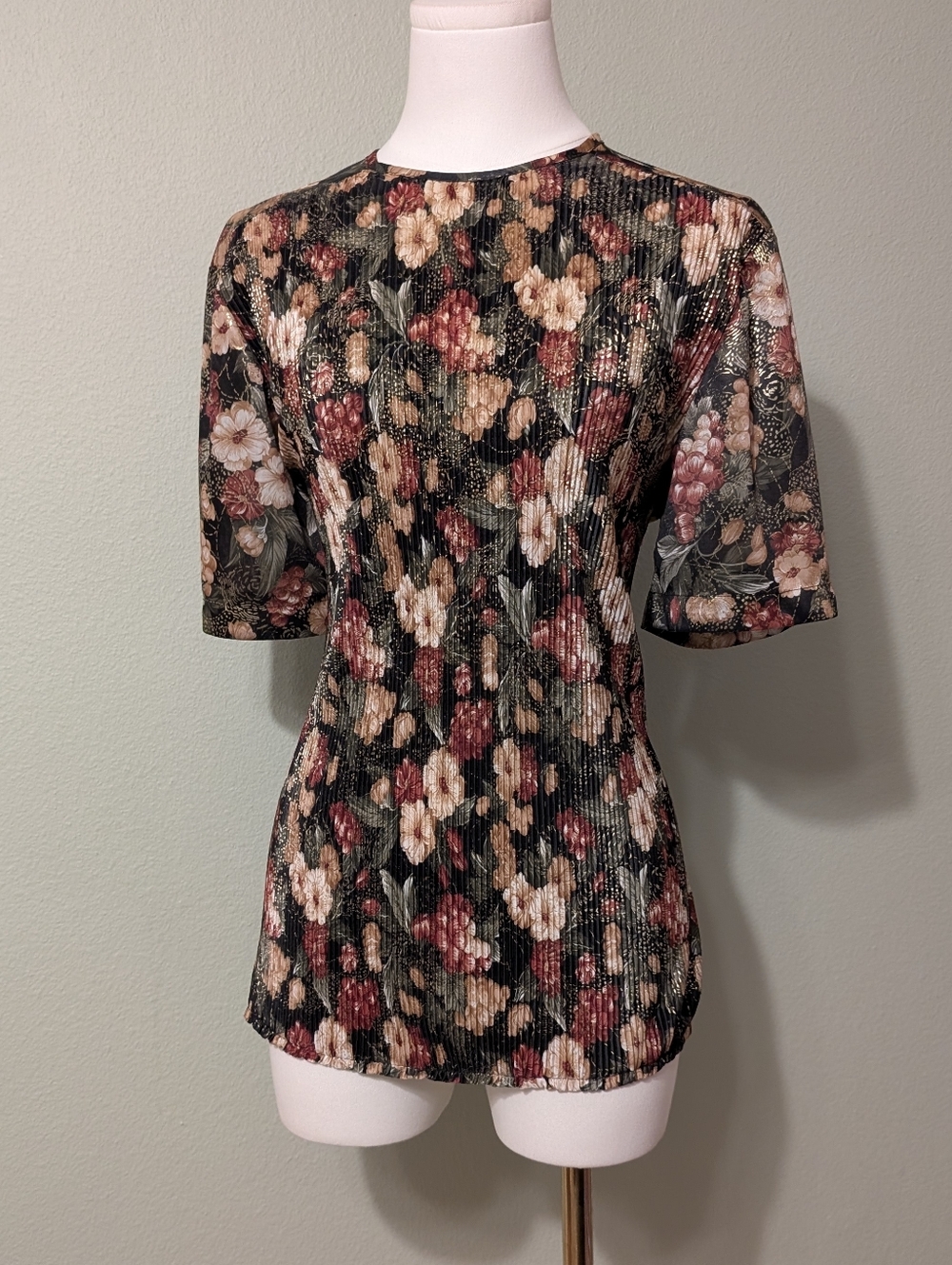Vintage 90s Floral Blouse Pleated Short Sleeve Metallic Satin Notations